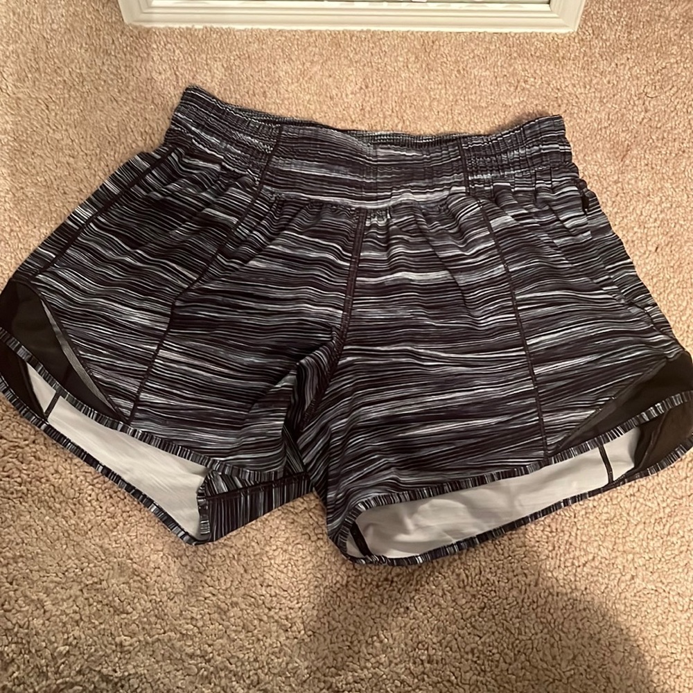4 inch lululemon shorts size 2